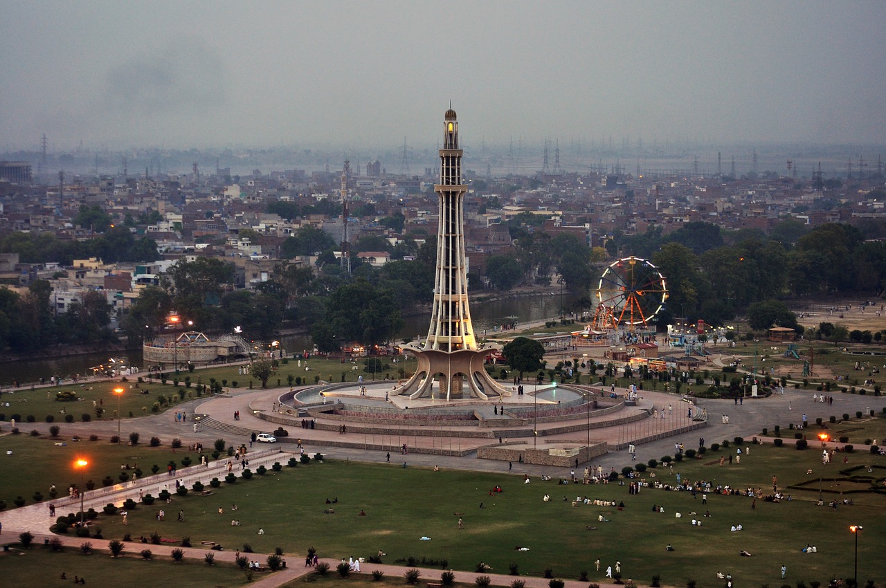 my city essay pakistan